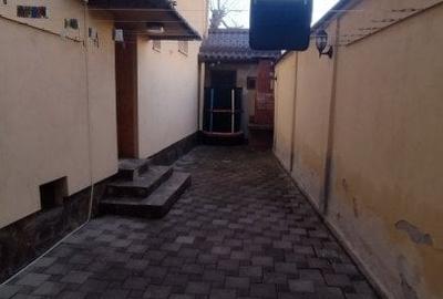 Casa individuala de vanzare, zona Mircea cel Batran - Garaj si pivnita Casa individuala de vanzare, zona Mircea cel Batran - Garaj si pivnita - 2