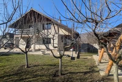 Casă cu 3 camere cu Teren 600 Mp în Central - 9