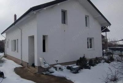 Casă cu 4 camere cu Teren 625 Mp în Clinceni