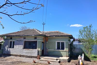 Casă cu 2 camere în Cornești - 4