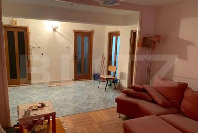 Apartament cu 4 camere decomandat, mobilat în Cetate - 2