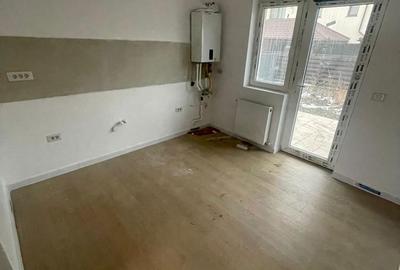 Casă cu 3 camere cu Teren 200 Mp în Central - 16