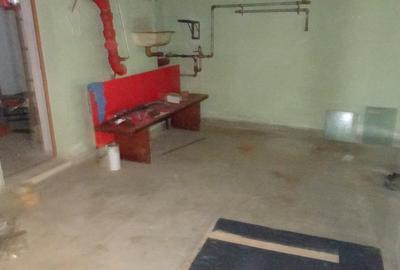 Casă cu 9 camere cu Teren 318 Mp în Crângului - 4