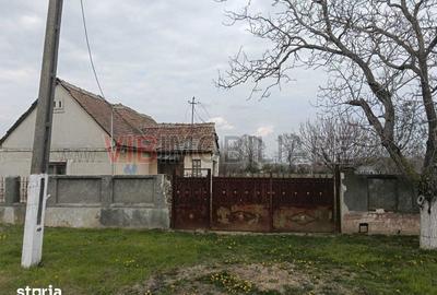 Teren de 2650 mp, în Pădureni - 1