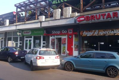 Spațiu comercial, de 100 mp, în Titan - 3
