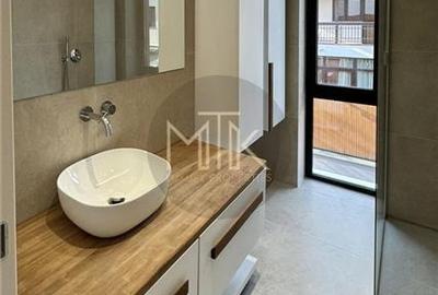 Casă individuală cu 6 camere cu Canalizare în Ultracentral - 9