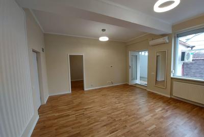 Apartament cu 3 camere nedecomandat în Bucureștii Noi - 20