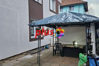 Oportunitate - Apartament cu trei camere in vila, zona Tractorul 70 mp - 25