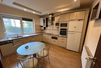 INCHIRIEZ casa 5 camere,pretabila birou,zona Calea Dumbravii - 1