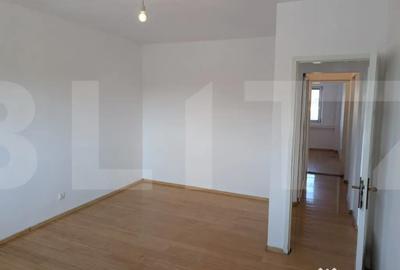 Apartament cu 4 camere decomandat în Banu Mărăcine - 17