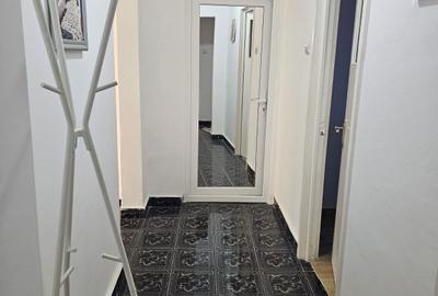 Apartament cu 4 camere decomandat în Eremia - 8