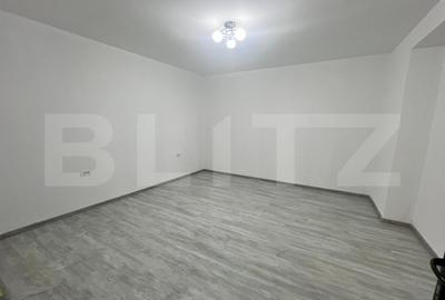 Spațiu comercial, de 140 mp, în Central - 8