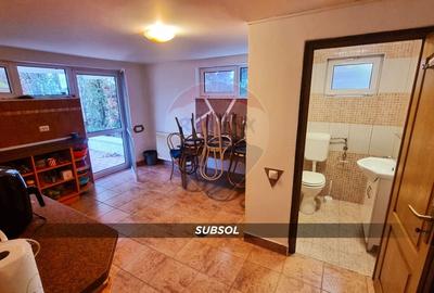 Casă cu 10 camere cu Teren 1400 Mp în Independenței - 19