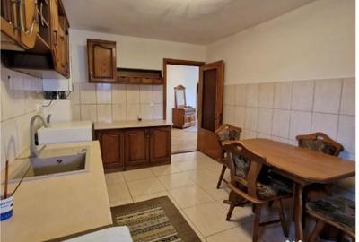 Casă cu 5 camere cu Teren 378 Mp în Șerbănești - 3