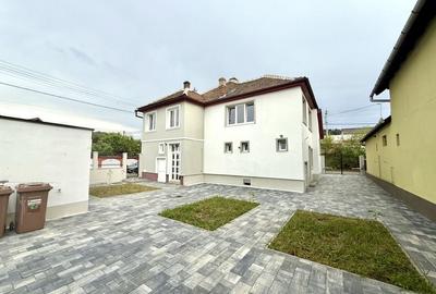 Casă cu două locuințe independente, ideală pentru familie extinsă Casă cu două locuințe independente, ideală pentru familie extinsă - 2