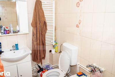 Casă cu 4 camere cu Teren 485 Mp în Piața Centrală - 8