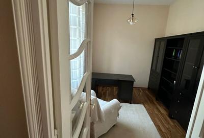 Casă cu 4 camere în 23 August - 10