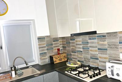 Casă cu 4 camere cu Canalizare în Titan - 22