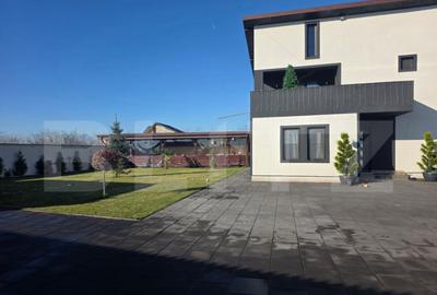 Casa de vanzare, 300 mp, zona Sud - 1