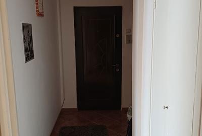 Apartament cu 2 camere decomandat în Astra - 1