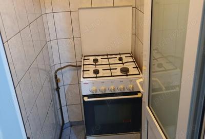 Garsonieră decomandată în Rovine - 6