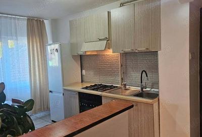 Apartament cu 2 camere decomandat în Petros - 3