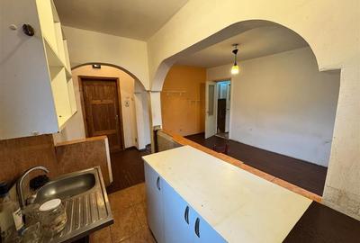 2 camere, zona sud, etaj 3/4, izolat, termopan (necesita renovare) - 3