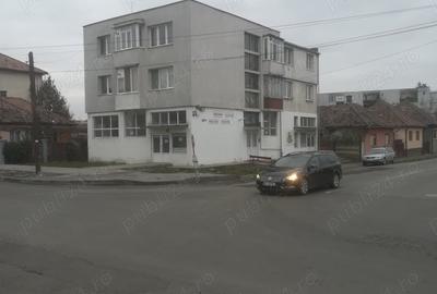 Spațiu comercial, de 143 mp, în Central - 1
