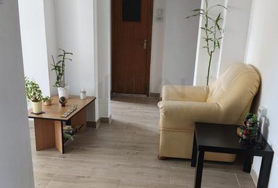 REA1026971 Apartament 3 camere l Calea Calarasilor l Metrou Piata Muncii - 2