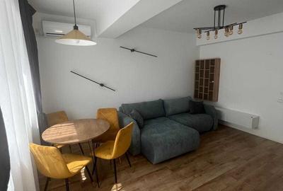 Apartament cu 3 camere decomandat în Central - 1