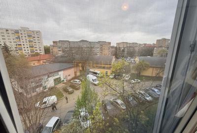 Apartament cu 2 camere semidecomandat, mobilat în Circumvalațiunii - 14