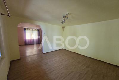 Casa individuala de vanzare 64mpu in Marginimea Sibiului Ras