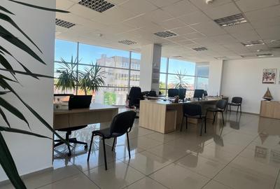 Birou, de 241 mp, în Central - 1