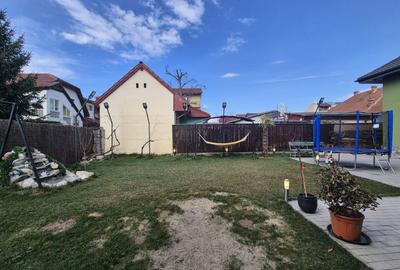 Casă individuală cu 4 camere cu Canalizare în Central - 18