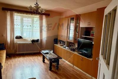 Casă individuală cu 5 camere cu Canalizare în Nord-Vest - 9