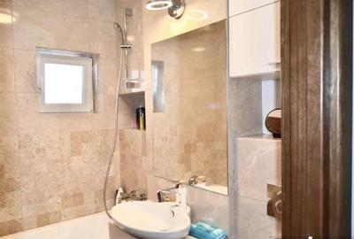 Apartament cu 2 camere decomandat în Lipovei