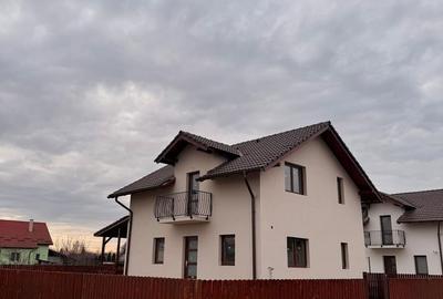 Casă cu 4 camere cu Teren 402 Mp în Central - 18