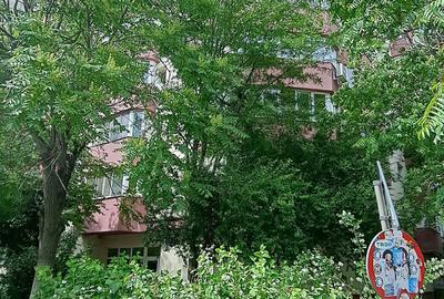 Apartament cu 3 camere decomandat în Mihai Bravu - 2