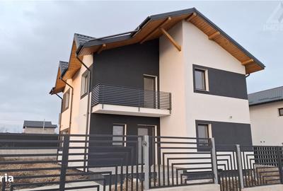 Casă cu 3 camere cu Teren 470 Mp în Breazu - 10