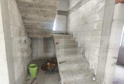 Casă cu 5 camere cu Teren 250 Mp în Rădăuți