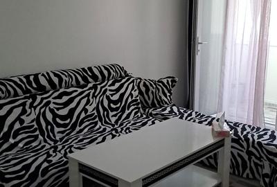 Apartament cu 3 camere semidecomandat în Central - 4
