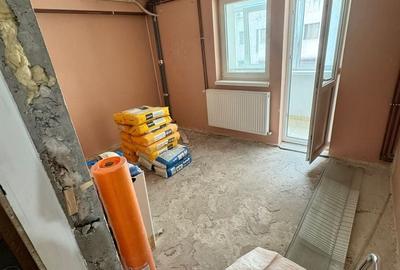 Apartament cu 3 camere decomandat în Capitol - 1