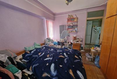 Apartament cu 3 camere, decomandat, etajul 5/9, zona Pacurari - 12