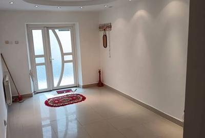 Apartament cu 3 camere în Burdujeni - 1