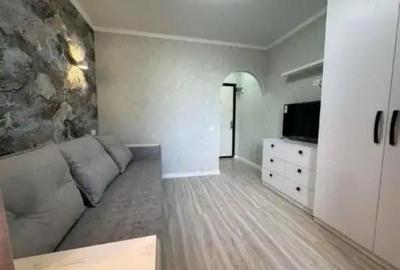 Ofer spre vanzare un apartament cu 2 camere in zona salaj - 3