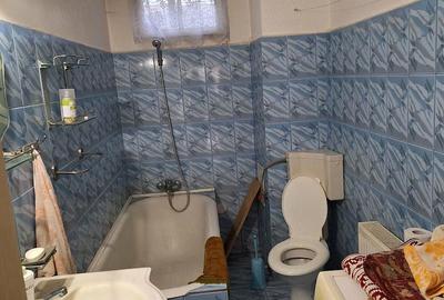 Casă cu Teren 1200 Mp în Central - 1