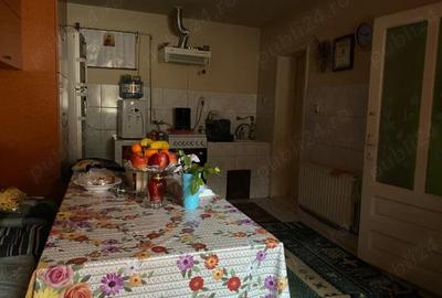 Casă cu 5 camere cu Teren 1347 Mp în Central - 3