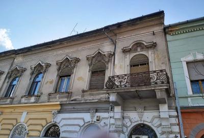 Apartament cu 3 camere semidecomandat în Central - 4