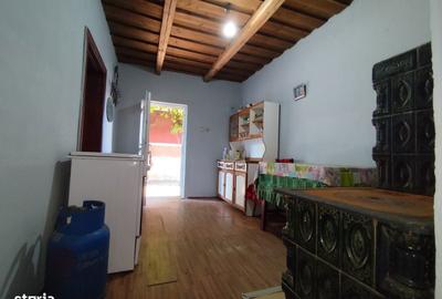 Casă cu 4 camere cu Teren 4600 Mp în Lăzăreni - 13