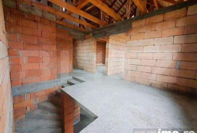 Casă cu 5 camere cu Teren 1000 Mp în Unirea - 6